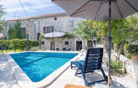 6-zimmer haus in der stadt 240 m² in Poreč, Kroatien. 580 000 €