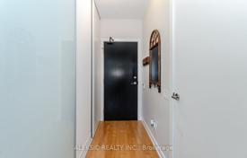 4-zimmer wohnung in Charles Street East, Kanada. C$904 000