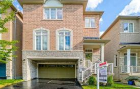 Haus in der Stadt – Scarborough, Toronto, Ontario,  Kanada. C$1 262 000