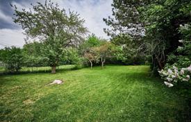 6-zimmer haus in der stadt in Scarborough, Kanada. C$1 290 000