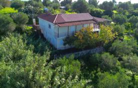 4-zimmer haus in der stadt 140 m² auf der Peloponnes, Griechenland. 250 000 €