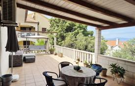 5-zimmer haus in der stadt 223 m² in Splitska, Kroatien. 830 000 €