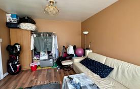 11-zimmer stadthaus in North York, Kanada. C$1 389 000