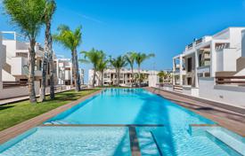 2-zimmer einfamilienhaus 70 m² in Torrevieja, Spanien. 315 000 €