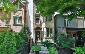 Haus in der Stadt – Logan Avenue, Toronto, Ontario,  Kanada. C$1 721 000
