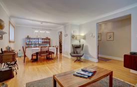 9-zimmer haus in der stadt in Scarborough, Kanada. C$1 620 000