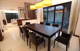 4-zimmer einfamilienhaus in Watthana, Thailand. $4 900  pro Woche