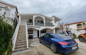11-zimmer haus in der stadt 200 m² in Vir, Kroatien. 350 000 €