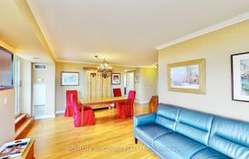 8-zimmer wohnung in Etobicoke, Kanada. C$1 117 000