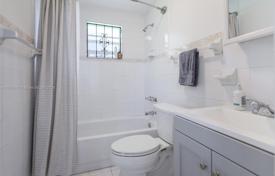 3-zimmer haus in der stadt 213 m² in Miami, Vereinigte Staaten. $1 199 000