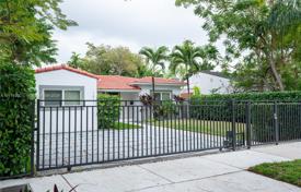 5-zimmer haus in der stadt 196 m² in Miami, Vereinigte Staaten. $1 290 000