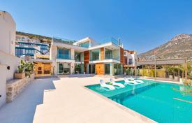 6-zimmer villa 600 m² in Kalkan, Türkei. 75 578 000 TRY