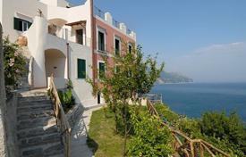 Villa – Amalfi, Campania, Italien. 13 500 €  pro Woche