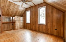 8-zimmer haus in der stadt in Etobicoke, Kanada. C$1 450 000