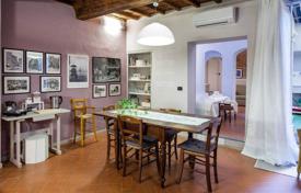 Wohnung – Florenz, Toskana, Italien. 410 000 €