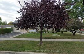 10-zimmer haus in der stadt in Scarborough, Kanada. C$1 414 000