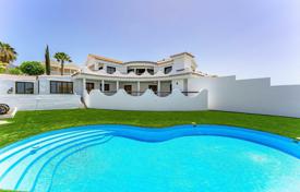 Villa – Playa Paraiso, Adeje, Santa Cruz de Tenerife,  Kanarische Inseln (Kanaren),   Spanien. 2 100 000 €