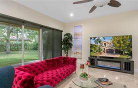 Haus in der Stadt – Boynton Beach, Florida, Vereinigte Staaten. $1 575 000