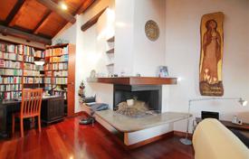 5-zimmer wohnung in Mailand, Italien. Price on request