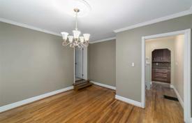 8-zimmer haus in der stadt in North York, Kanada. C$1 754 000