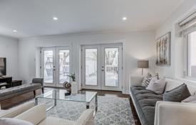 11-zimmer haus in der stadt in Scarborough, Kanada. C$1 568 000