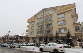 Zentral gelegene Duplex-Wohnung mit Stadtblick in Ankara. $233 000
