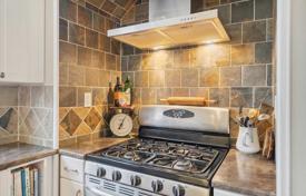 3-zimmer haus in der stadt in Scarborough, Kanada. C$1 667 000
