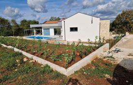 3-zimmer haus in der stadt 139 m² in Rovinj, Kroatien. 680 000 €
