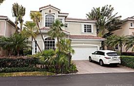 Villa – Golden Beach, Florida, Vereinigte Staaten. 1 722 000 €