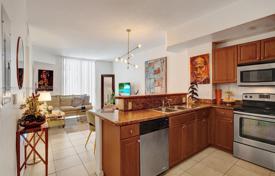 2-zimmer appartements in eigentumswohnungen 76 m² in Coral Gables, Vereinigte Staaten. $449 000