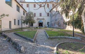 Haus in der Stadt – Siena, Toskana, Italien. 4 500 000 €