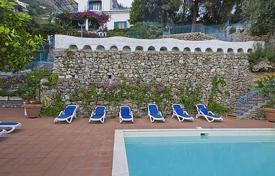 Villa – Amalfi, Campania, Italien. 11 800 €  pro Woche