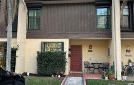 3-zimmer haus in der stadt 137 m² in Pembroke Pines, Vereinigte Staaten. $395 000