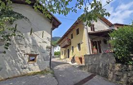 2-zimmer einfamilienhaus 92 m² in Tolmin, Slowenien. 298 000 €
