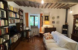 3-zimmer wohnung 250 m² in Castelnuovo di Val di Cecina, Italien. 650 000 €