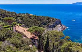 20-zimmer villa in Porto Santo Stefano, Italien. Price on request