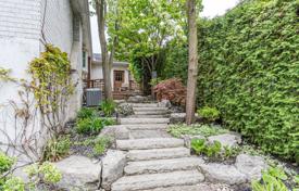 4-zimmer haus in der stadt in Etobicoke, Kanada. C$1 837 000