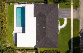 Haus in der Stadt – Plantation, Broward, Florida,  Vereinigte Staaten. $775 000