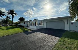 Haus in der Stadt – Cutler Bay, Miami, Florida,  Vereinigte Staaten. $755 000