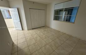2-zimmer appartements in eigentumswohnungen 111 m² in Miami Beach, Vereinigte Staaten. $950 000
