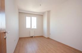 4-zimmer wohnung 192 m² in Başakşehir, Türkei. $388 000