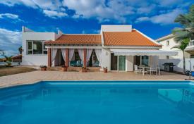Villa – Adeje, Santa Cruz de Tenerife, Kanarische Inseln (Kanaren),  Spanien. 2 190 000 €