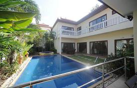 Haus in der Stadt – Na Kluea, Bang Lamung, Chonburi,  Thailand. $3 300  pro Woche