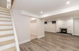 4-zimmer haus in der stadt in Etobicoke, Kanada. C$1 845 000