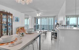 Eigentumswohnung – Miami Beach, Florida, Vereinigte Staaten. $530 000