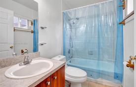 4-zimmer haus in der stadt 146 m² in Miami, Vereinigte Staaten. $525 000