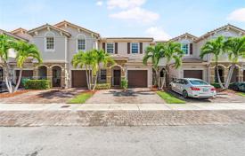 Haus in der Stadt – Cutler Bay, Miami, Florida,  Vereinigte Staaten. $420 000