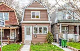 Haus in der Stadt – East York, Toronto, Ontario,  Kanada. C$1 271 000