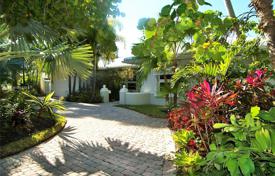 Villa – Fort Lauderdale, Florida, Vereinigte Staaten. 2 064 000 €