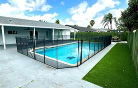 3-zimmer haus in der stadt 140 m² in Miami, Vereinigte Staaten. $650 000